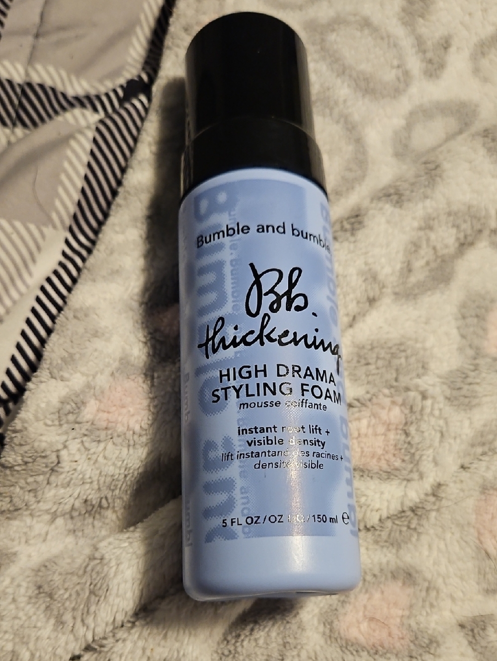 Bumble and bumble Thickening High Drama Styling Foam - Light Blue